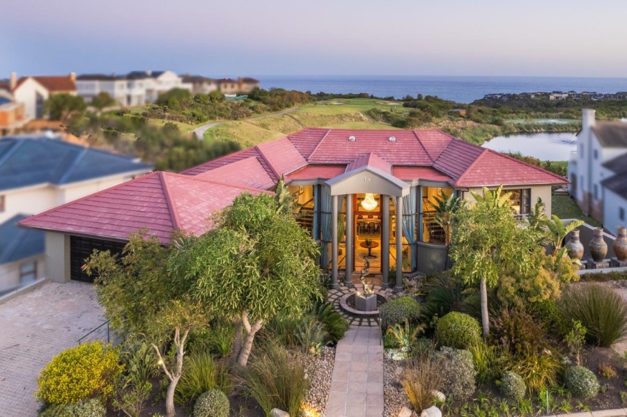 5 Bedroom Property for Sale in Pezula Golf Estate Western Cape